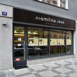 Daniela Komatović Diamond Spot store Prague